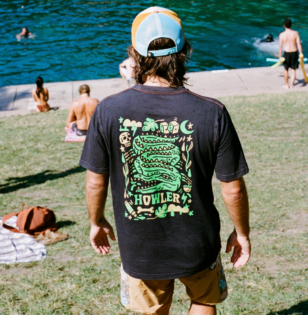 Howler Brothers Men's Slithering Gator Pocket Tee