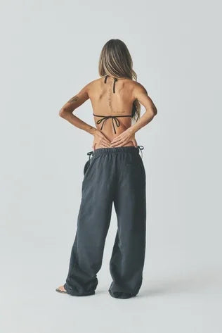 Elwood Core Straight Leg Sweatpant