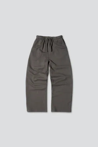 Elwood Core Straight Leg Sweatpant