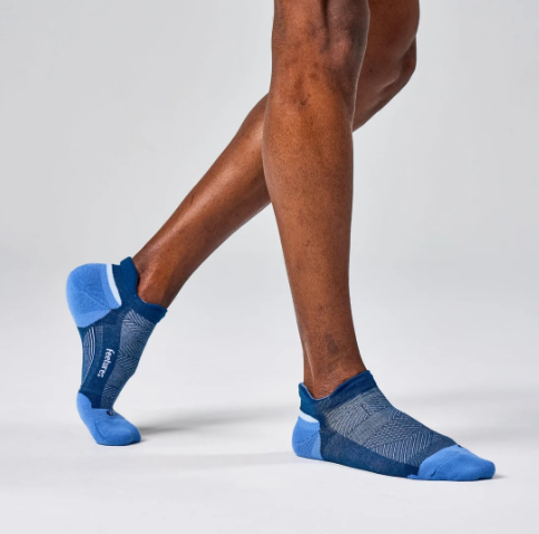 Feetures Elite Max Cushion Tab Sock