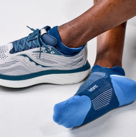 Feetures Elite Max Cushion Tab Sock