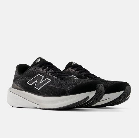 New Balance Men's 860v15