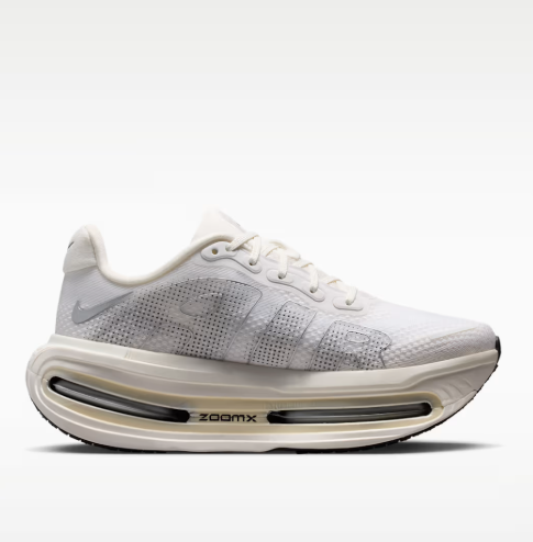 Nike Women's Vomero Premium Ess