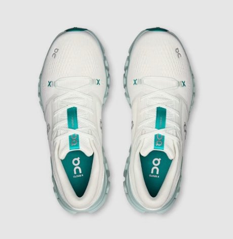 On Women's Cloud x 5