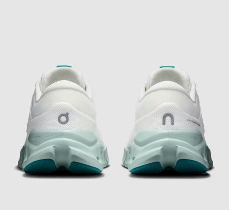 On Women's Cloud x 5