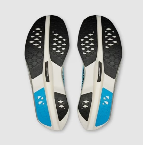 On Women's Cloudboom Volt