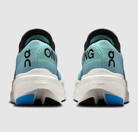 On Women's Cloudboom Volt