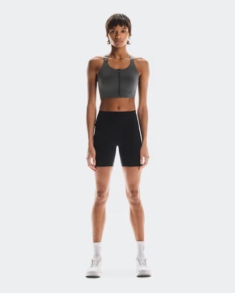 On Women's Performance Tight Short
